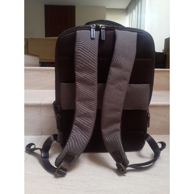 HP 15.6 Executive Brown Backpack P6N22AA NEW