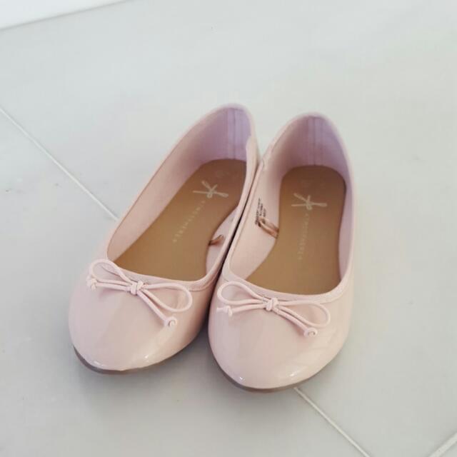 Nude discount colour flats