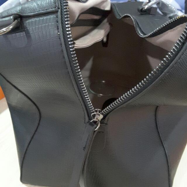 Quality Bag, Luxury, Bags & Wallets on Carousell