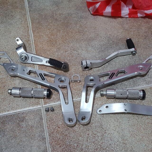 Racing Boy Honda WAVE 125 Footrest, Car Accessories on Carousell