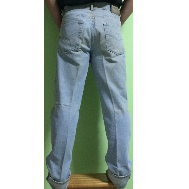 SOVIET Regular Basic Men Jeans (Category: Jeans) located in Singapore. Submitted by shadowshack (Listing ID 38006271, Image 3). Description: .