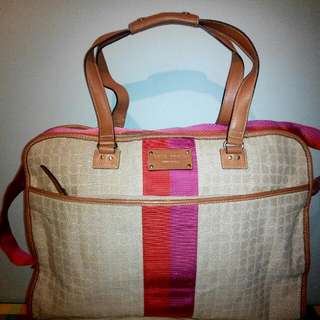 FAST DEAL $180!!
Authentic Kate Spade Duffel Bag 