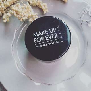 Make Up Forever 柔焦蜜粉