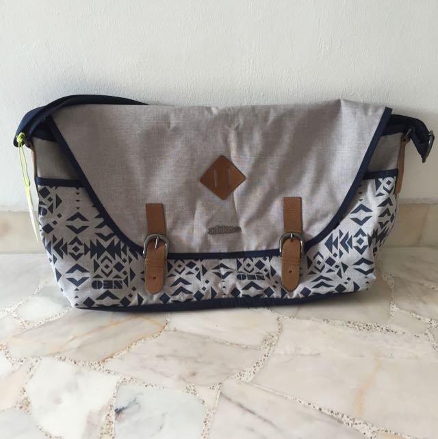 adidas neo sling bag