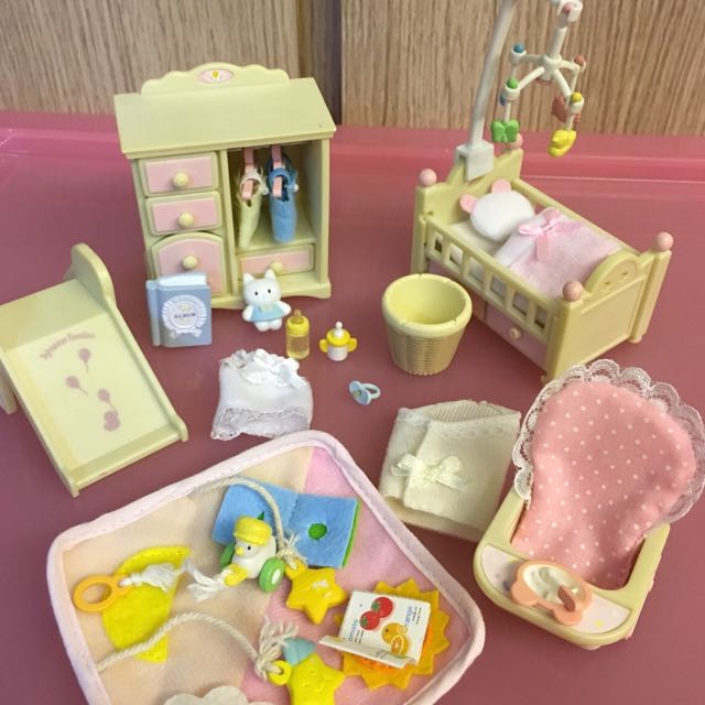 sylvanian families nursery gift set