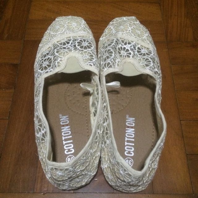 Brand New Cotton On White Lace Flats Women s Fashion Footwear