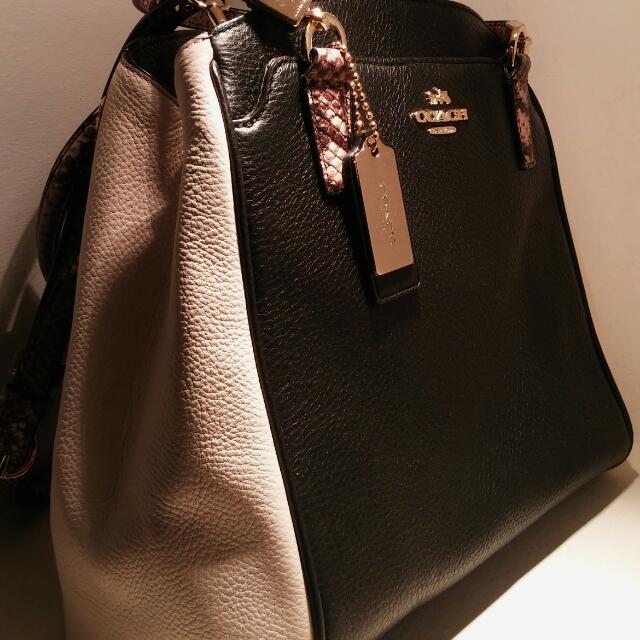 COACH Minetta Crossbody In Toxic Trim Leather F35892 AUTHENTIC w Gift Receipt