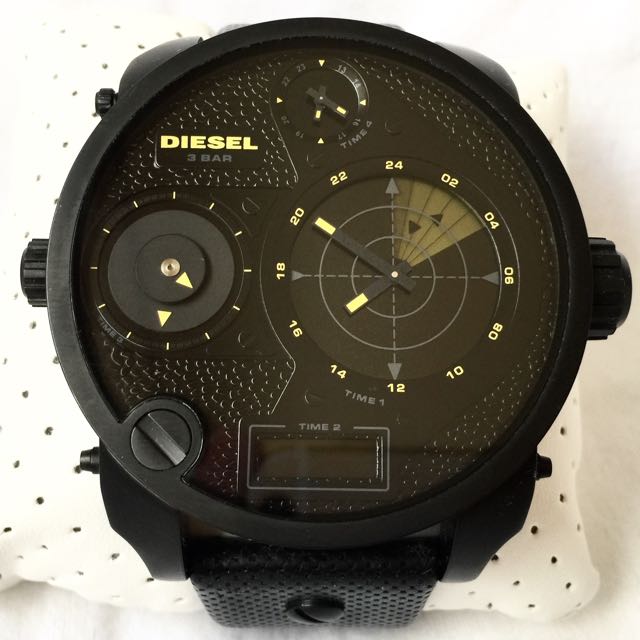 DIESEL Men s Radar Sweep Mr Daddy Only The Brave Big Face Leather Strap Watch 100 AUTH BRAND NEW DZ7296
