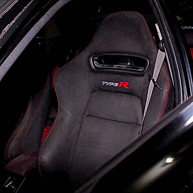 A Rare Piece Full Black Civic Type R Seat Fd2r Selling As A Pair Cars On Carousell
