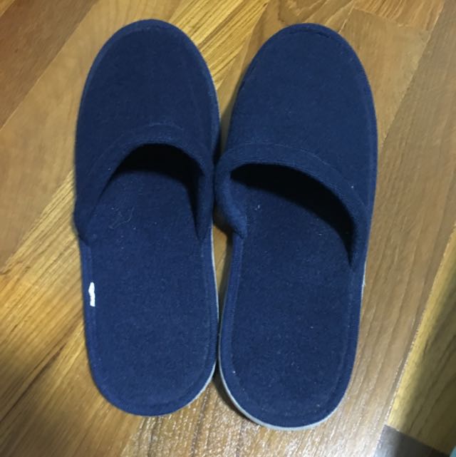 IKEA Bedroom Slippers (Size L), Women's Flipflops and Slides on Carousell