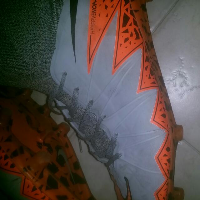 nike hypervenom phantom silver