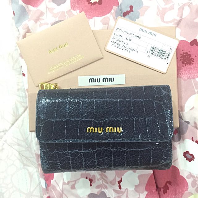 miu miu portafoglio lampo wallet