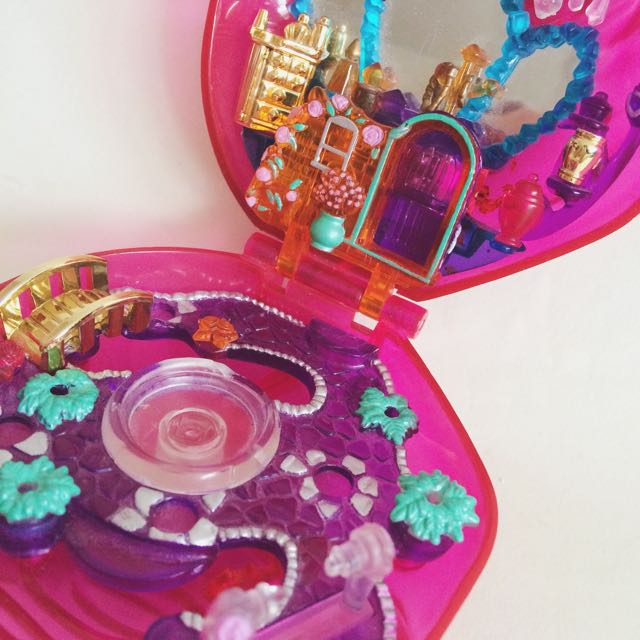 polly pocket sweet roses