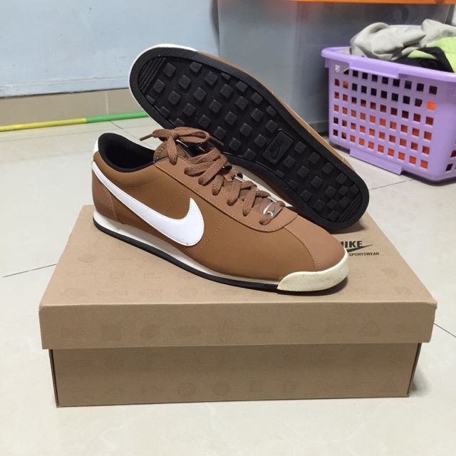 nike riviera leather