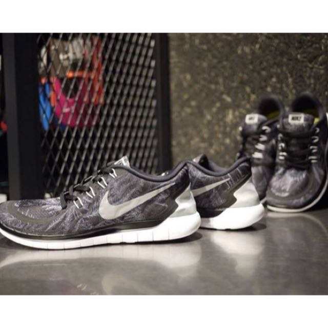 NIKE FREE 5.0 SOLSTICE