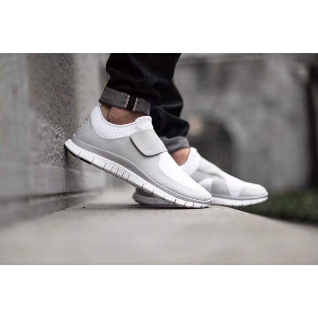 Nike socfly white store