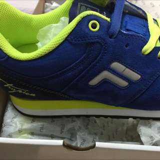 Brand New (with Tags) Fila Sports Shoes! Size 7