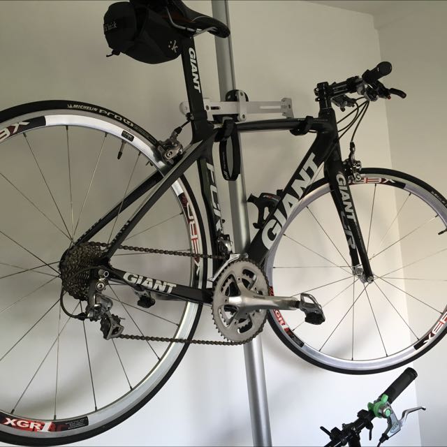 2009 Giant FCR Advanced 1 Hybrid Bike