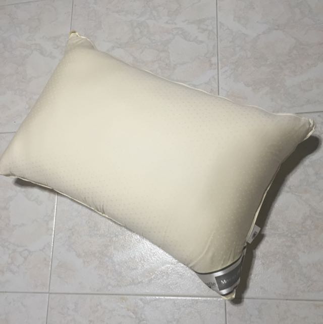 Novelle memory pillow 2025