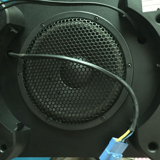 (Car Amplifier) Alpine Powered Subwoofers Boxes SWD2000, Car Accessories on Carousell