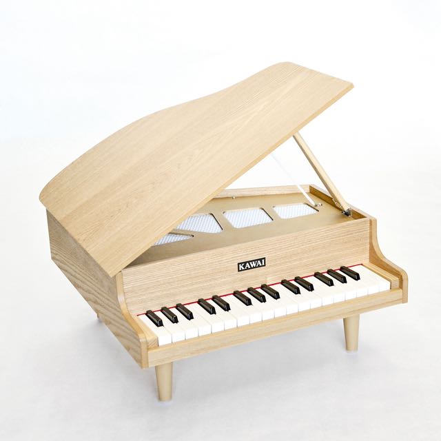 Mini shop piano kawai