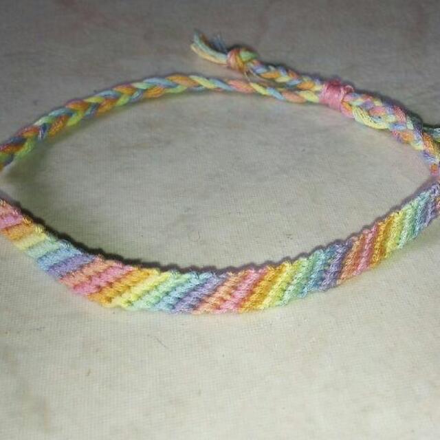 Candy Stripe - Friendship Bracelets
