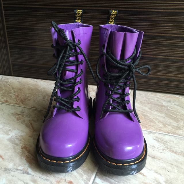 Dr Marten s Drench Boots