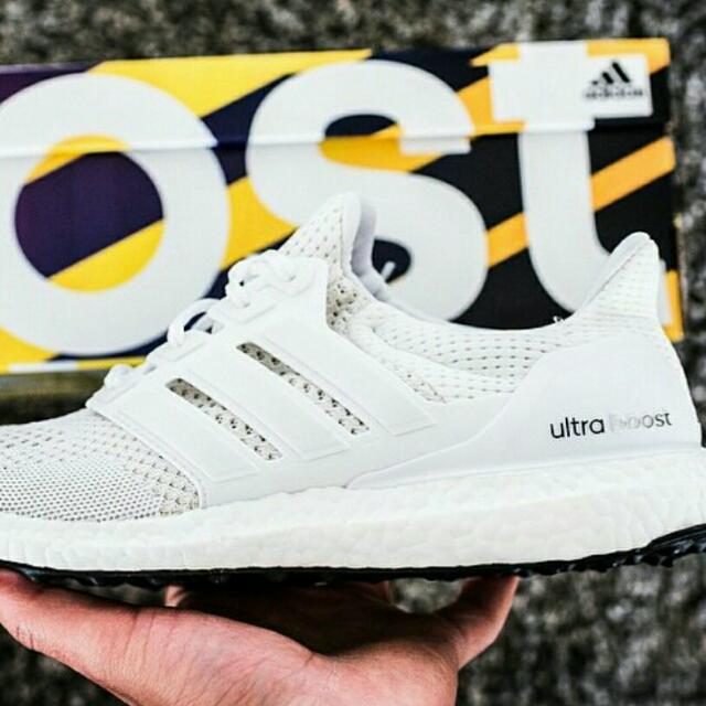 White Adidas ULTRA BOOSTS
