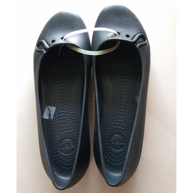 w8 size crocs
