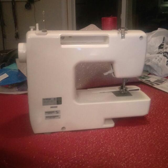 Brother LS 1520 Sewing Machine, Hobbies & Toys, Stationery & Craft on