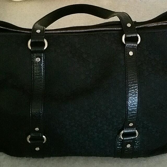 Dkny holdall Clearance