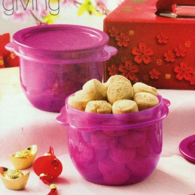 https://media.karousell.com/media/photos/products/2016/01/02/authentic_tupperware_cny_cookies_gift_set_1451667545_3454b8fe.jpg