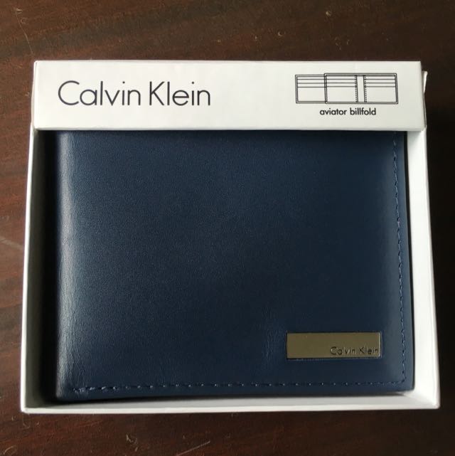 calvin klein aviator billfold wallet