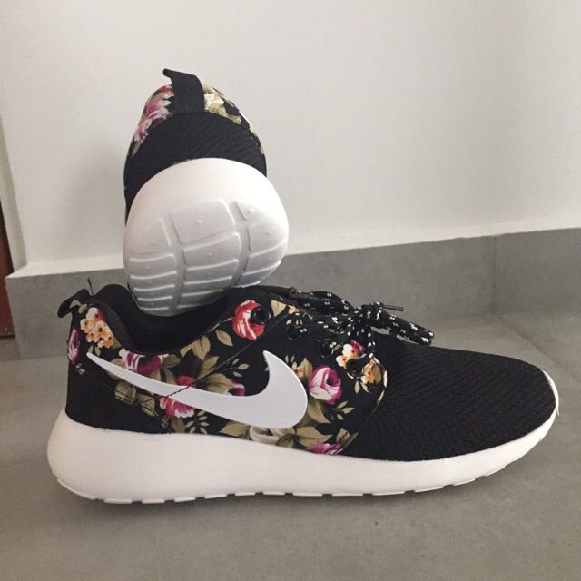 nike floral sneakers black