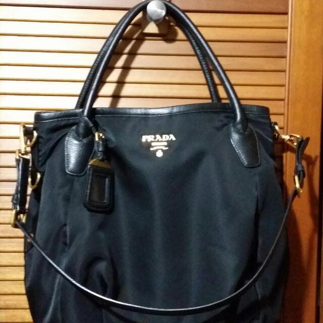 vit daino prada bag