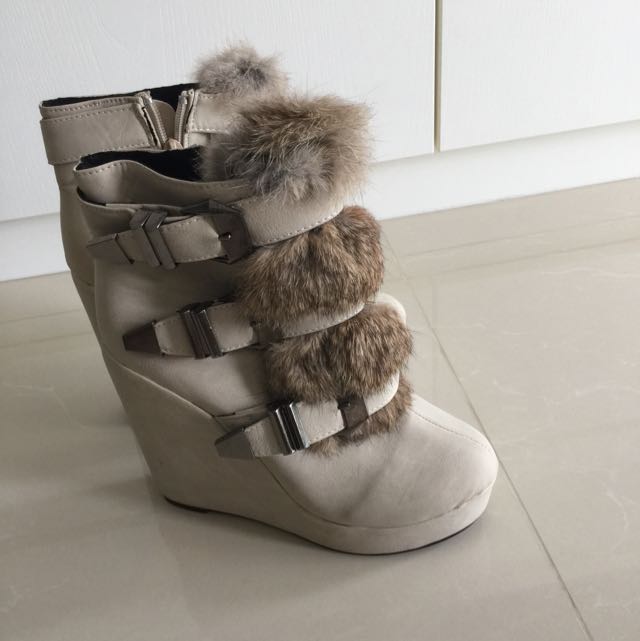 Furry wedge boots discount