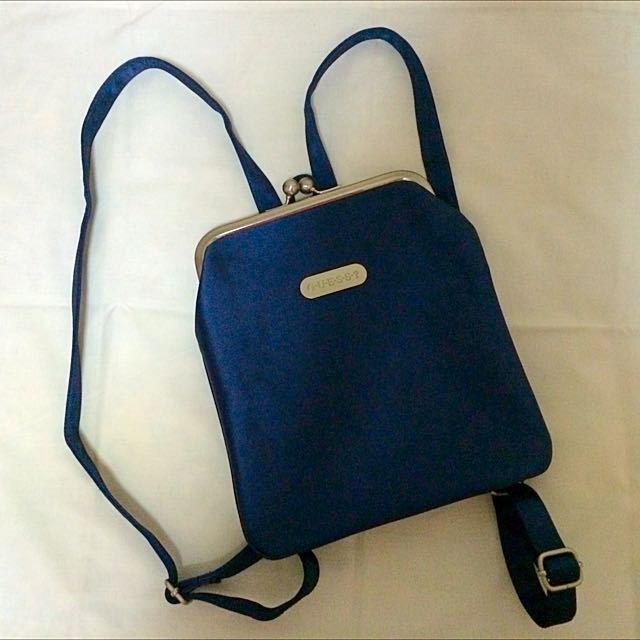 Guess Vintage Backpack, Women's Fashion, Bags & Wallets, Backpacks on