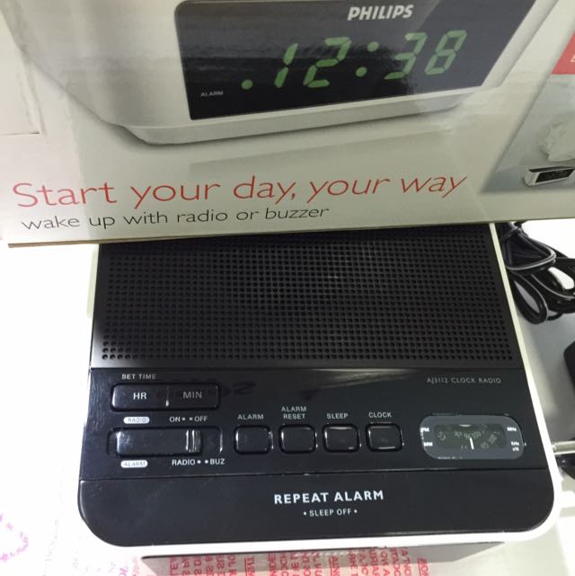 Philips Clock Radio, Everything Else on Carousell