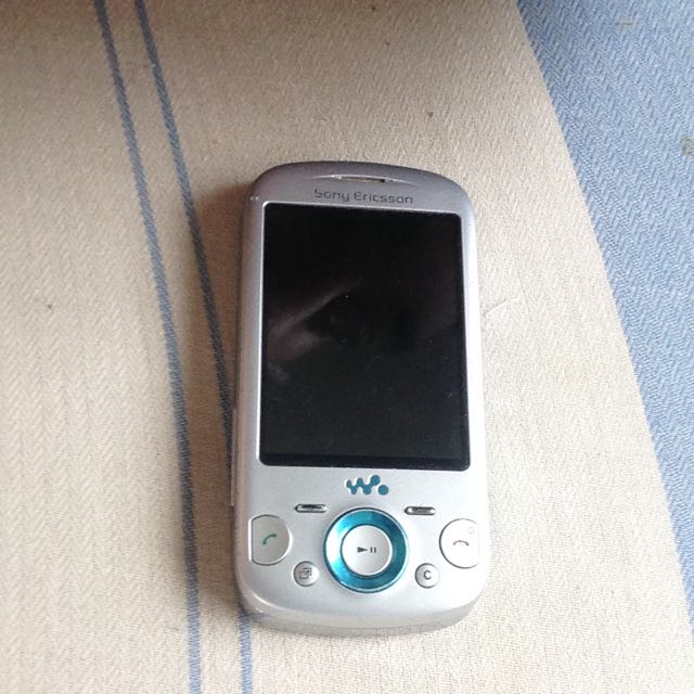 Sony Ericsson Slide, Audio, Portable Audio Accessories on Carousell