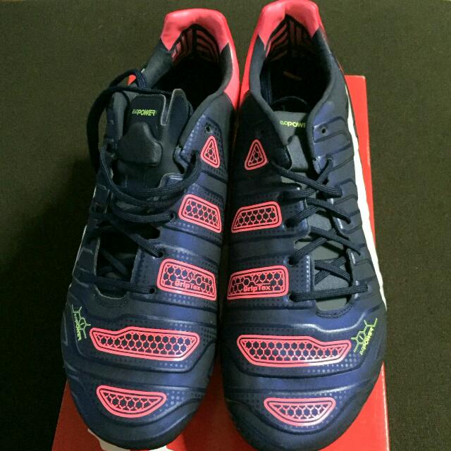 BNWB PUMA EvoPower 1.2 Football Boots Sports Equipment Sports Games Racket Ball Sports on Carousell
