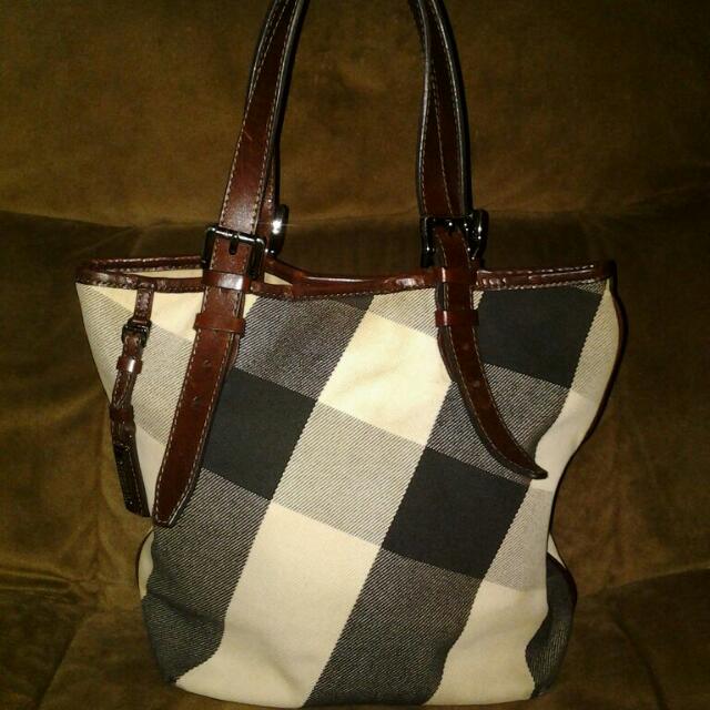 burberry mega check bag