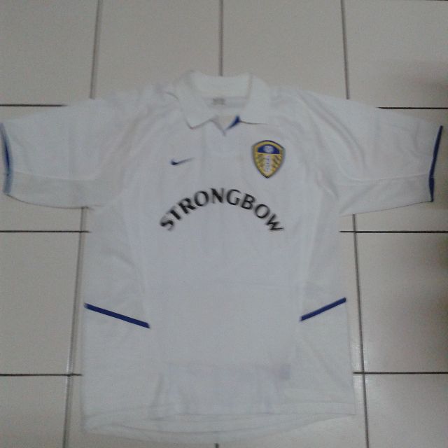 leeds united strongbow kit