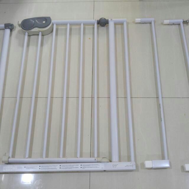 Safety First Baby Gate With Extensions, Babies & Kids, Baby Nursery