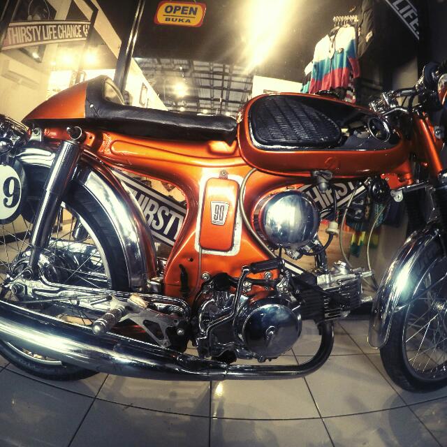 Honda s90 Cafe Racer