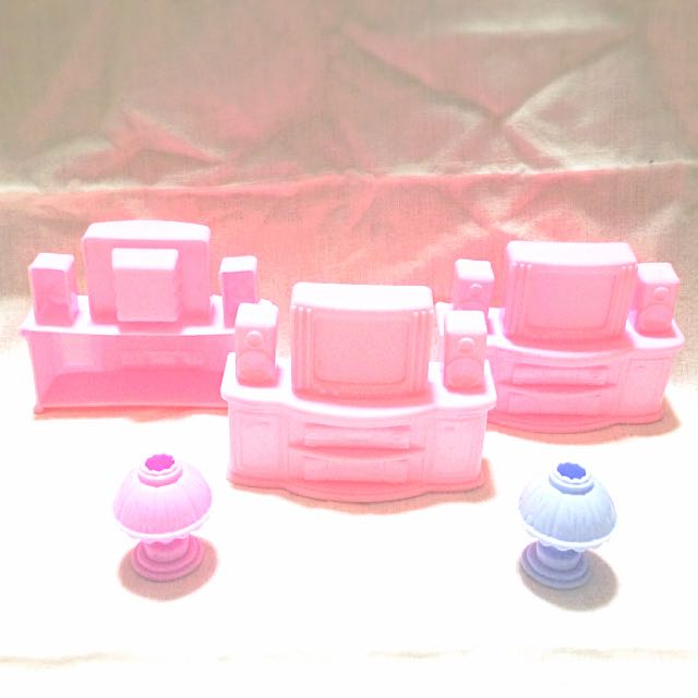 (Reserved) Daiso Miniature Doll House Furnitures Set, Hobbies & Toys