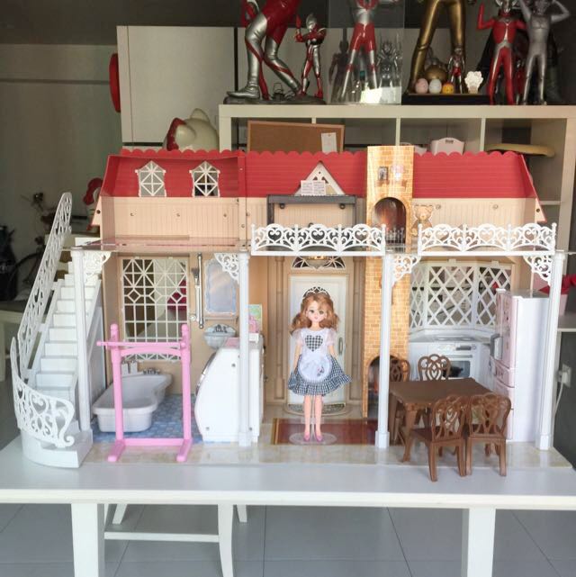 dream house doll house