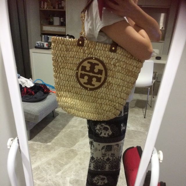 Authentic Tory Burch Audrey Straw Tote Bag, Luxury on Carousell