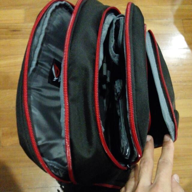 ASUS Republic of Gamers Nomad Backpack for 17 inches G Series