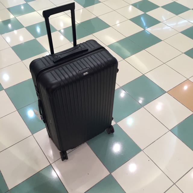 Rimowa salsa top matte black