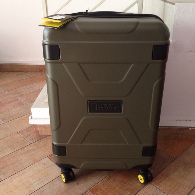 national geographic trolley luggage
